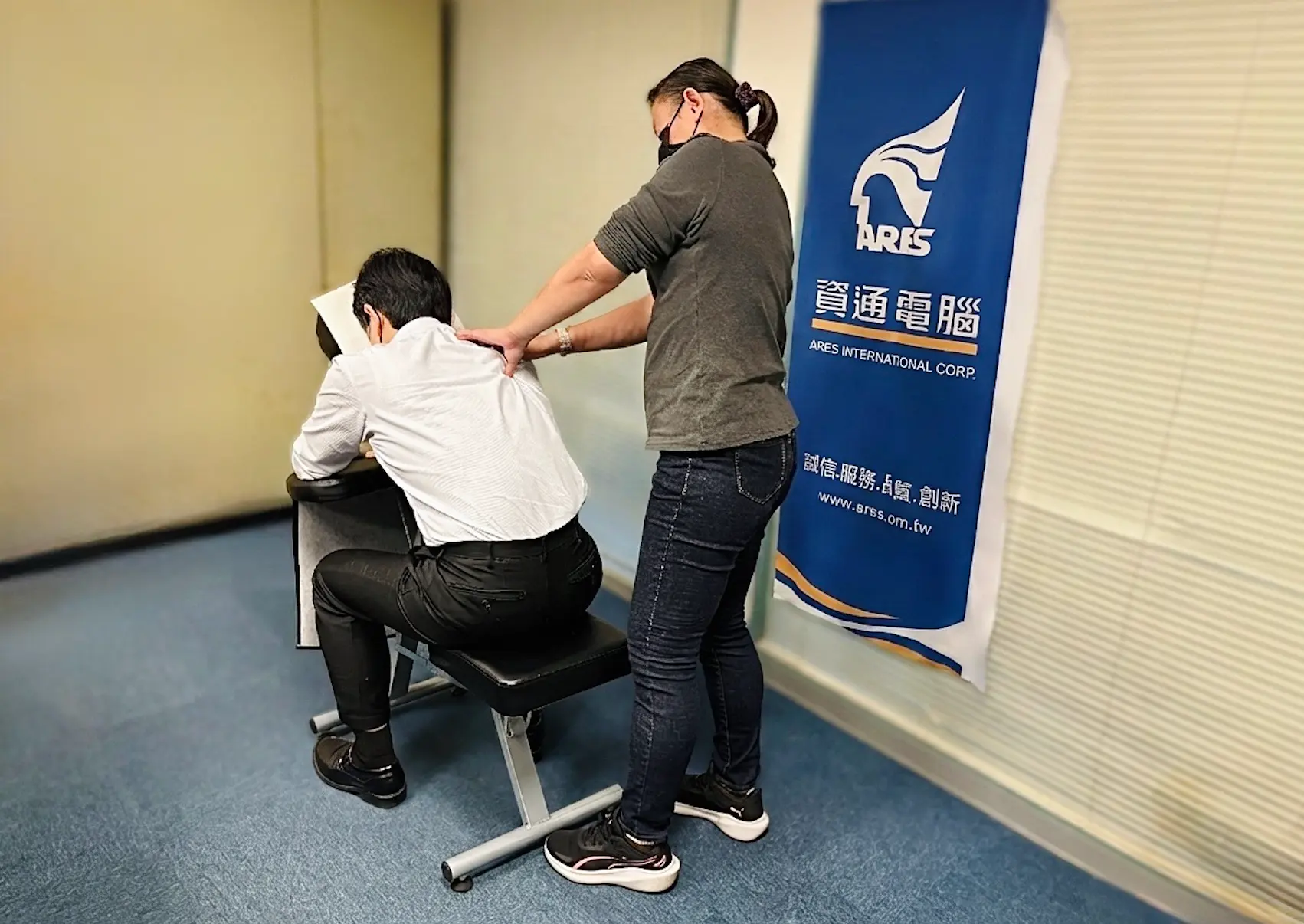 ARES International Implements ESG by Introducing Massage Services for the Visually Impaired, Creating a Happy Workplace and Promoting Social Inclusion 